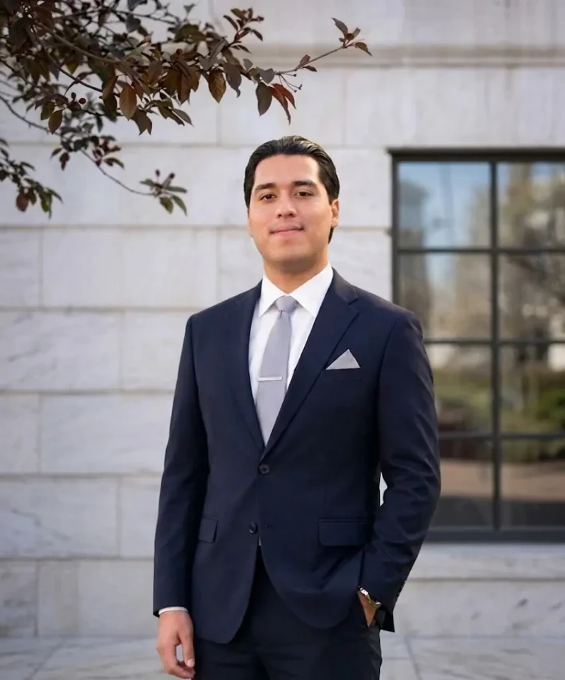 Ricardo Martinez, Paralegal at DeChant Law